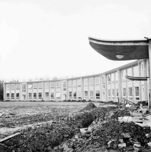 Stormarnschule: Gymnasium: Waldstraße: Erweiterungsbau: bogenförmiger Klassentrakt