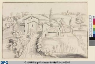 Kleines Gehöft in hügeliger Landschaft, rechts Jägerzaun und Teich