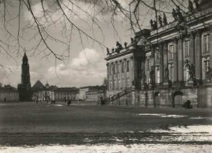 Lustgarten, Paradeplatz