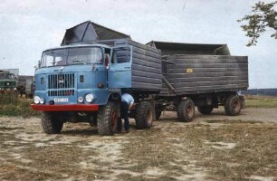 LKW W50 mit Anhänger HW 80 und Häckselaufbauten EAS