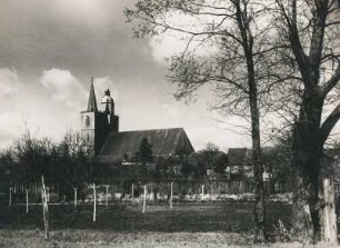 Jüterbog. Brandenburg. In der Bildmitte die 1488 geweihte gotische Nikolaikirche
