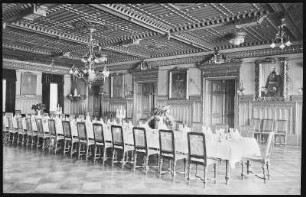 Dresden. Offizierskasino des Schützen-Regiments