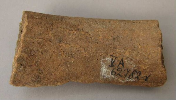 Fragment eines Tongefäßes