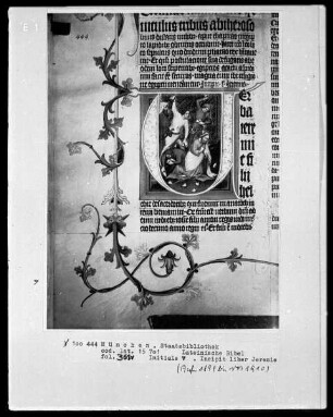 Lateinische Bibel — Initiale V (erba Jeremie), darin die Steinigung des Propheten, Folio 361verso