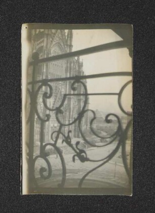 [Foto, aus dem Fenster des Domhotels von Saint-Quentin aufgenommen]