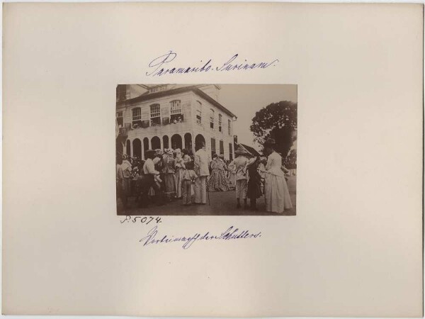 Street in Paramaribo (march past of the Schutters)