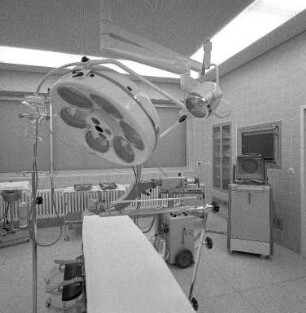 Inbetriebnahme der neuen Urologischen und Chirurgischen Klinik des Städtischen Krankenhauses.