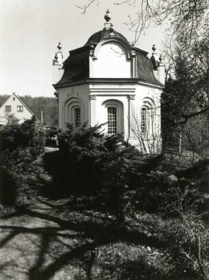 Blankenhain (Kreis Werdau). Friedhof. Mausoleum (um 1790)