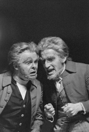 Szenenbilder aus "Die beiden Geizigen", Komische Oper von André-Ernest-Modets Grétry. Gastspiel des Opernstudios der Staatsoper Berlin im Theater der Freundschaft Berlin 1957