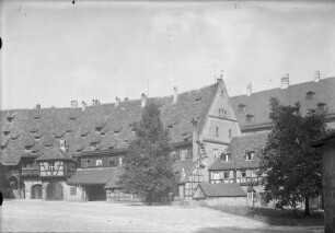 Alte Hofhaltung & Historisches Museum — Hofanlage (Nordflügel)