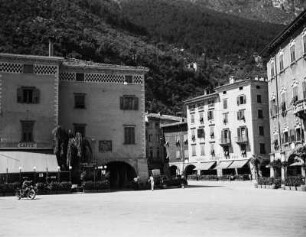 Riva del Garda, Piazza