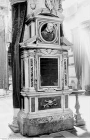 Grabmal des Kardinals Francesco Mantica (gest. 1614)