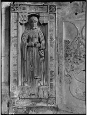 Adelsheim Jakobskirche - Grabkapelle Grabstein Anna von Berlichingen geborene von Bopfingen (gestorben 1490)