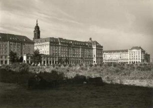 Dresden-Altstadt, Wilsdruffer Straße (Ernst-Thälmann-Straße) und Altmarkt. Ansicht der Neubebauung von Nordosten mit Turm der Kreuzkirche