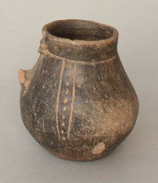 Clay vessel