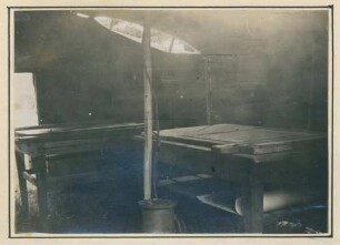 Foto der Innenansicht eines Zeltes eines beweglichen Lichtmesstrupps