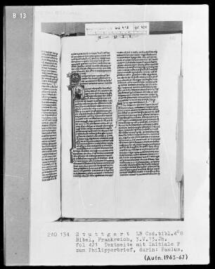 Lateinische Taschenbibel — Initiale P (aulus), darin der Apostel Paulus, Folio 421recto