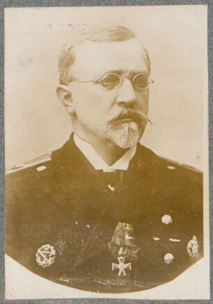 Vize-Admiral Kanin, der Befehlshaber der russisch-baltischen Flotte