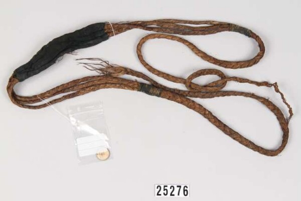 Carrying strap as grave goods