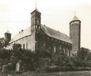 Heilsberg (Lidzbark Warminski), Burg Heilsberg (Zamek biskupi w Lidzbarku Warmińskim), ehemalige Residenz der ermländischen Bischöfe. Ansicht von Südosten