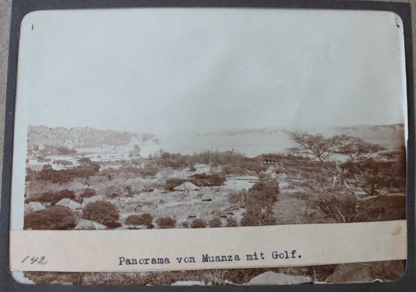 Panorama of Muanza with golf.