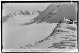 Stubaier Alpen. Pfaffengrat und Habicht von der Schaufelnieder (3040 Meter)