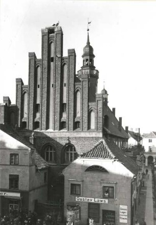 Bartenstein (heute Bartoszyce / Polen). Rathaus (1801/1900). Eckansicht