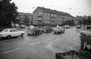 Planungen zum Ausbau der vielbefahrenen Kreuzung Kriegsstraße und Wolfartsweierer Straße.