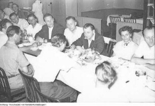 Auftritt eines polnischen Ensembles, Ferienlager der Jungen Pioniere, September 1954