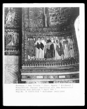 Mosaiken im Presbyterium — Christus, Engel, der heilige Vitalis und Bischof Ecclesius — Kaiser Justinian bringt die Patene dar