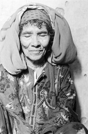 Portrait von Nagats Großmutter Amel, Sanaa (Wadi Alagab)