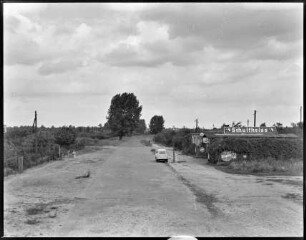 Blick entlang des Alten Tegeler Wegs