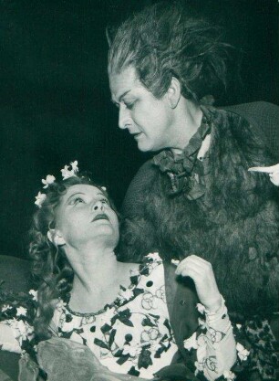 Hans Söhnker als Oberon und Käthe Braun als Titania in ´Ein Sommernachtstraum´