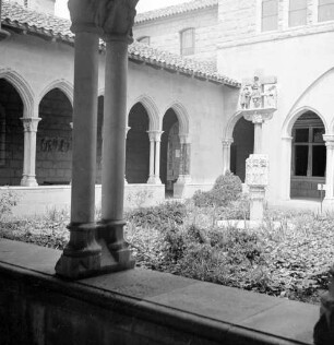Trie Cloister