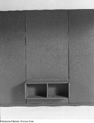 Schrankteil (1980; Bräunig, Hochschule für Kunst und Design Halle (Burg Giebichenstein))