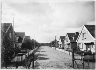 Güstrow, Kiebitzweg : Güstrow. Siedlungshäuser, Kiebitzweg. Blick nach Süden