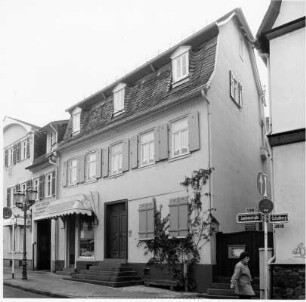 Wohnhaus; Bad Homburg, Louisenstraße 1