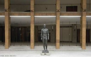 Zehnkämpfer; Berlin, Charlottenburg-Wilmersdorf