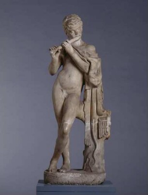 Satyrknabe mit Querflöte