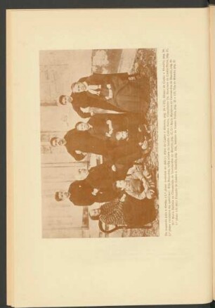 [Fotografia de varias generaciones de una familia.]